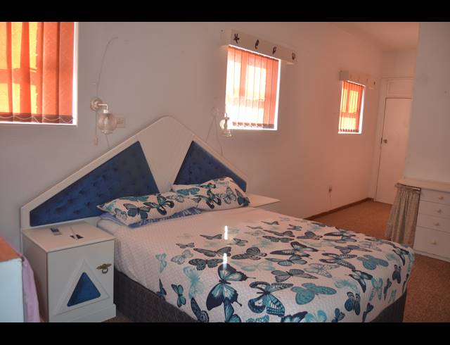 2 BEDROOM APARTMENT FOR SALE IN SCOTTBURGH CENTRAL
